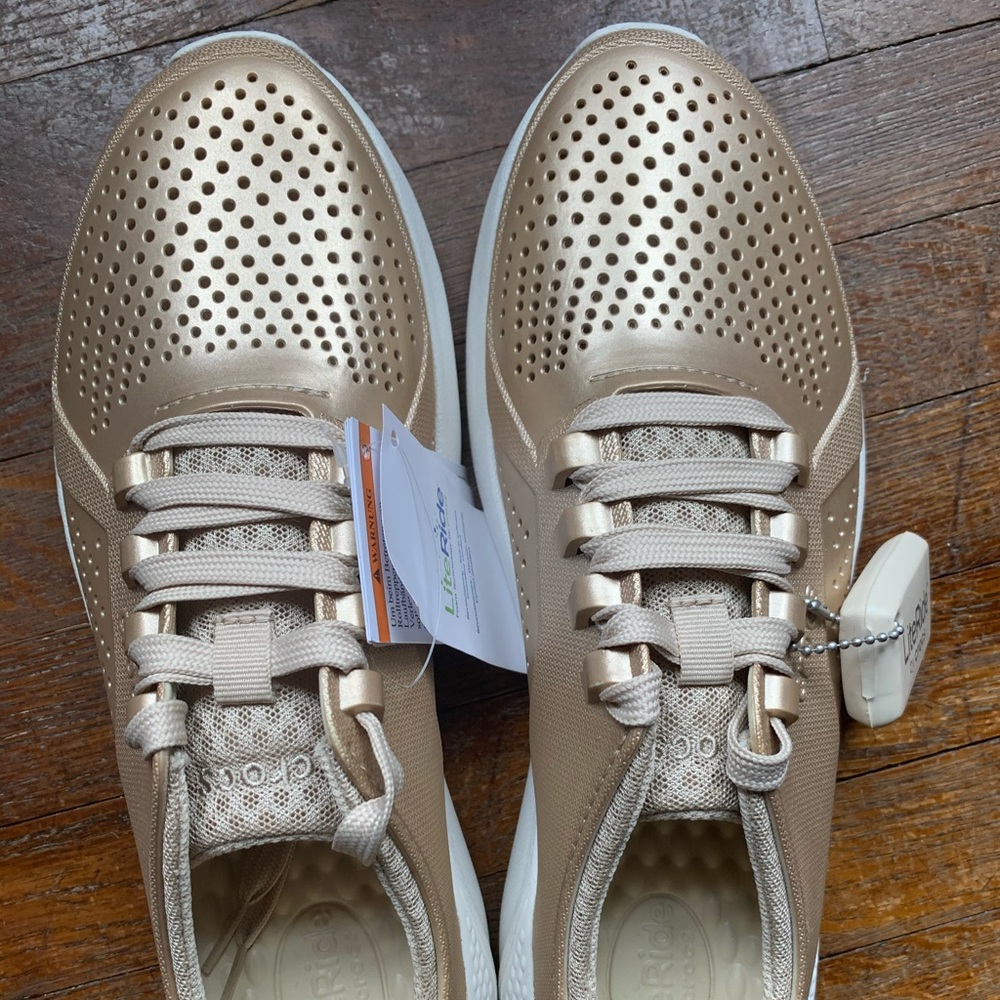 Crocs Metallic LiteRide sneakers